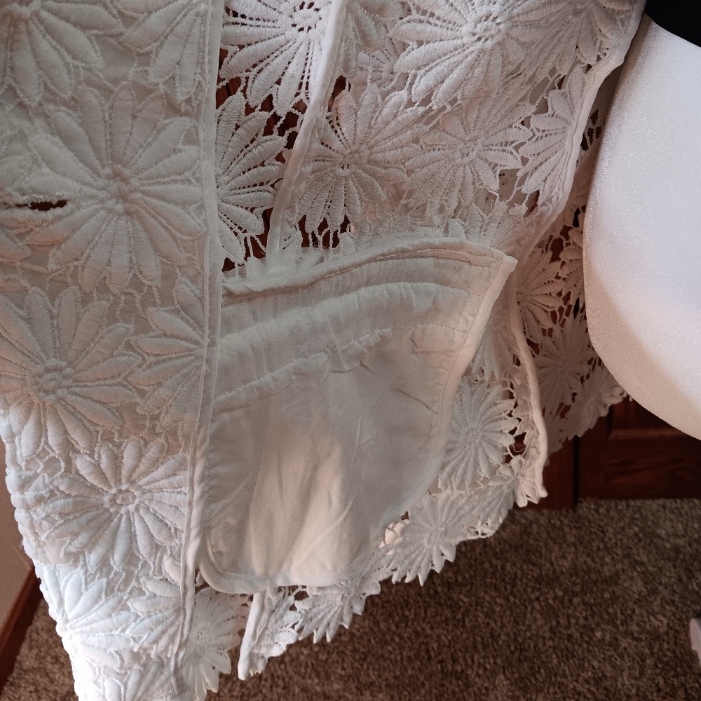 Berek White Lace Daisy Sz Lg Blazer - NWT - Picture 7 of 11